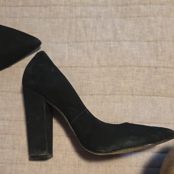 Steve Madden Black Pointed Heels